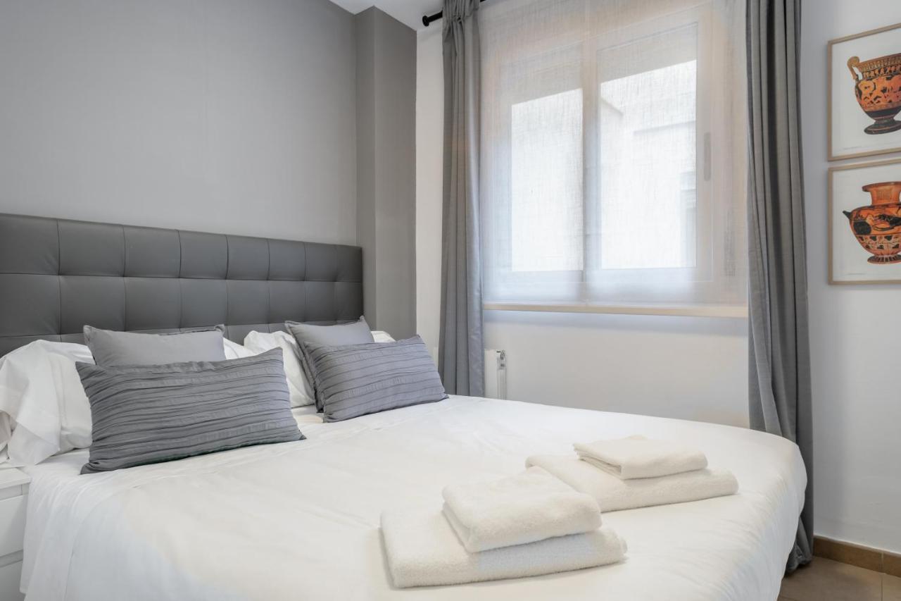 Inside Barcelona Apartments Salva Екстериор снимка