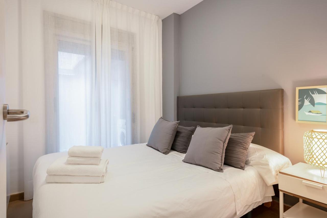 Inside Barcelona Apartments Salva Екстериор снимка