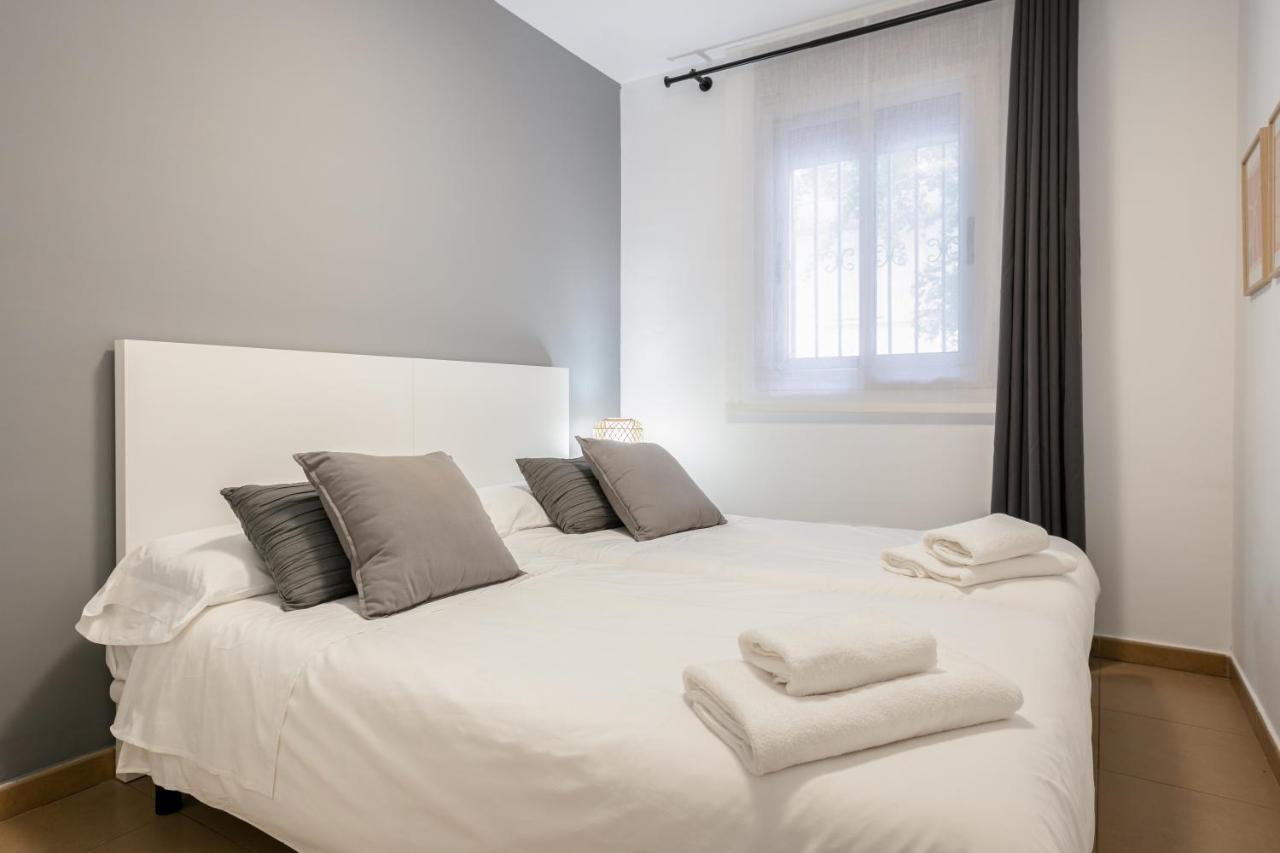 Inside Barcelona Apartments Salva Екстериор снимка