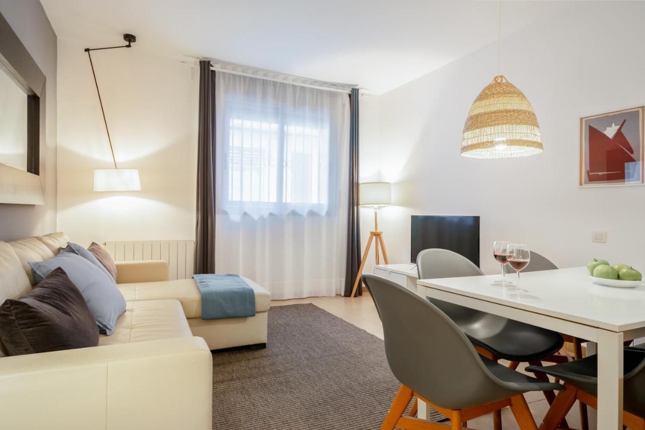 Inside Barcelona Apartments Salva Екстериор снимка