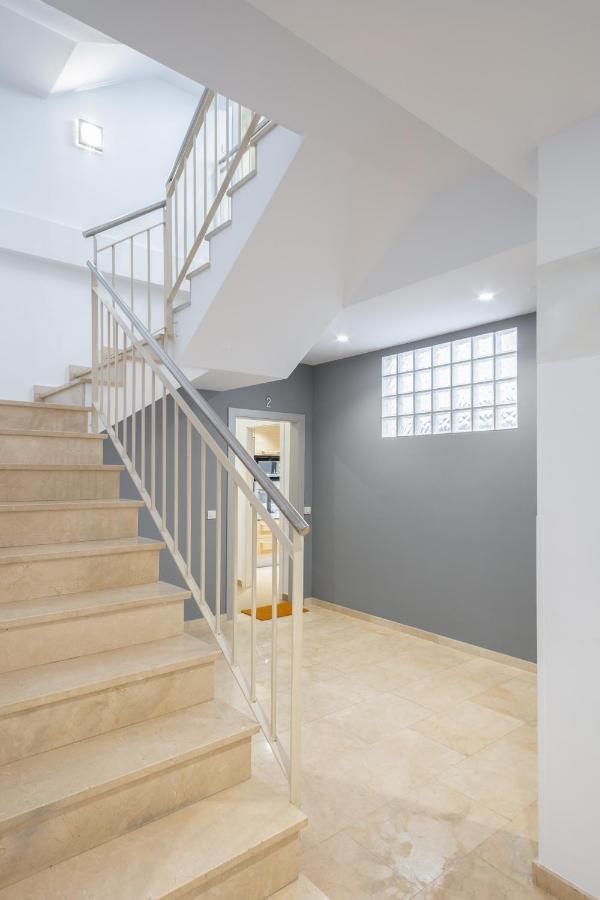 Inside Barcelona Apartments Salva Екстериор снимка